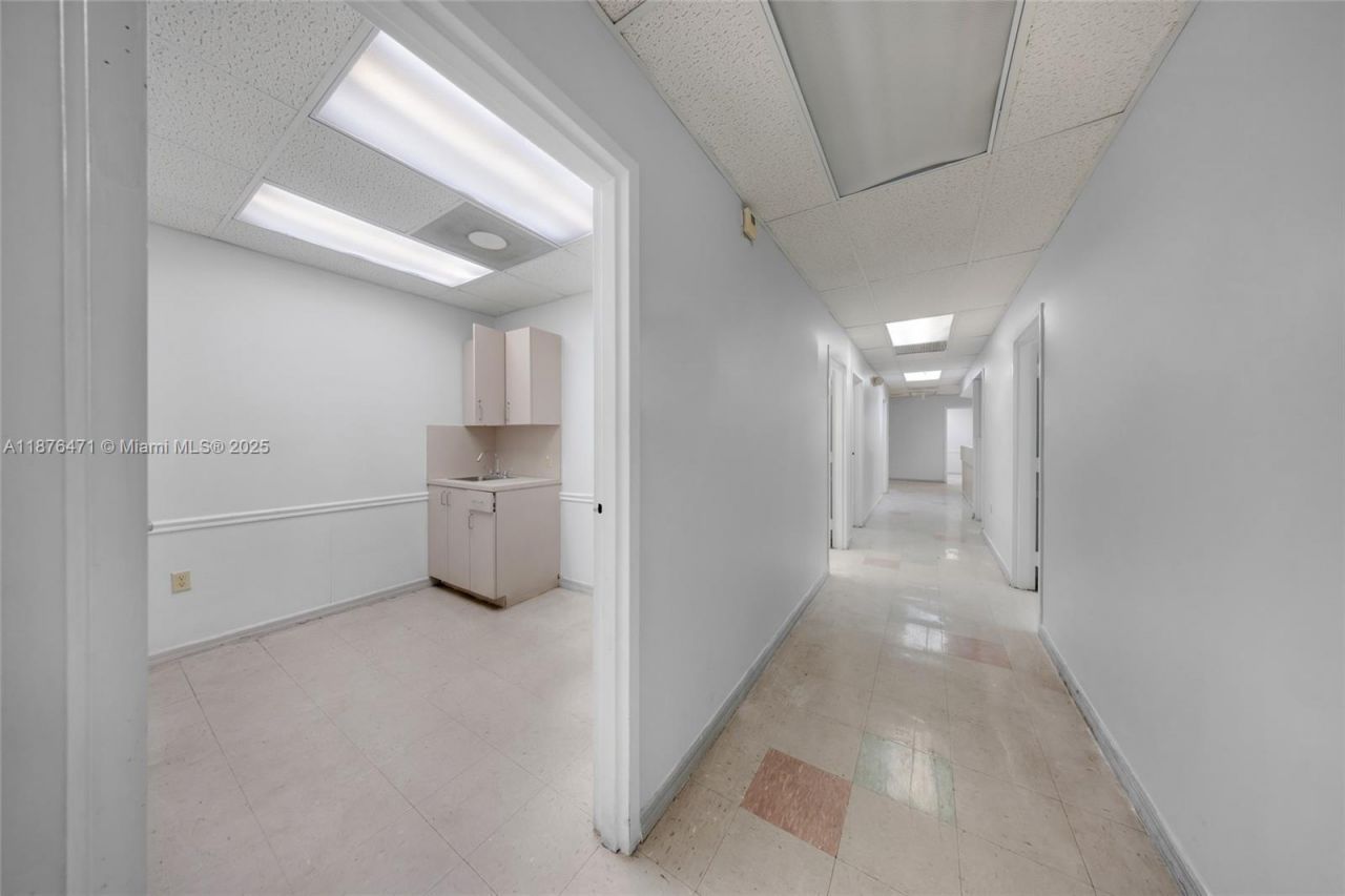 2901 NW 17th Ave, Miami, FL 33142 Photo