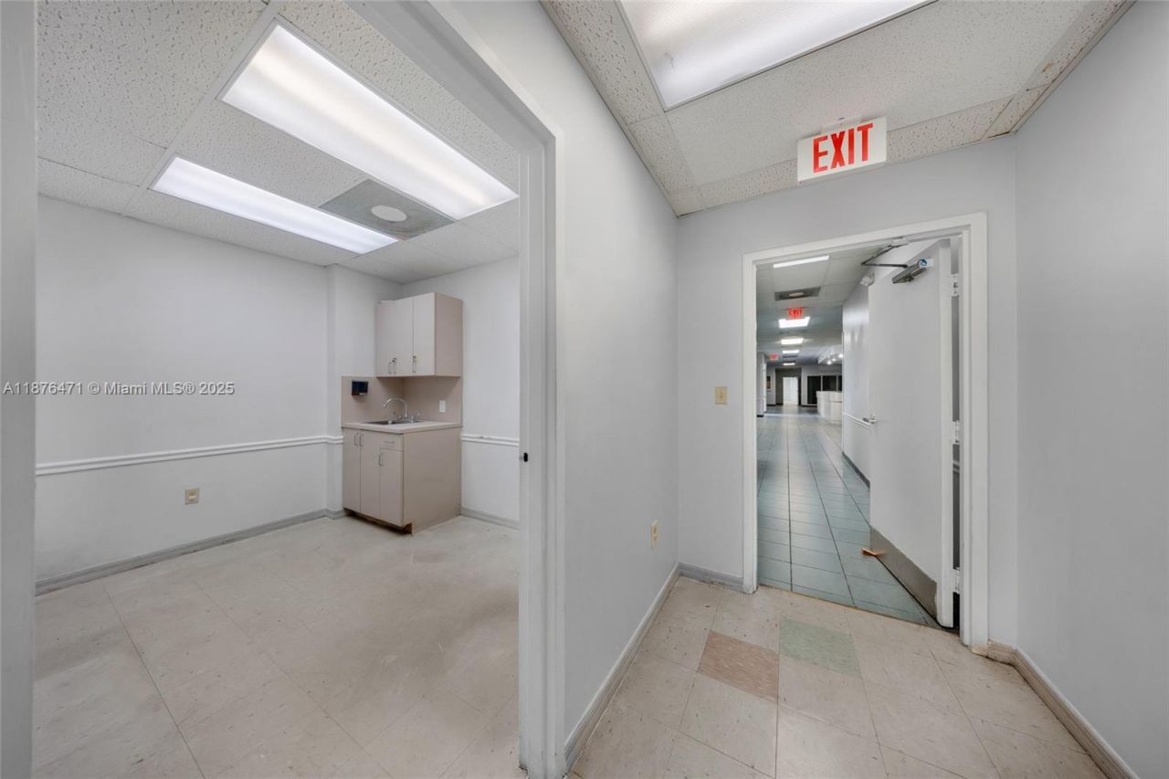 2901 NW 17th Ave, Miami, FL 33142 Photo