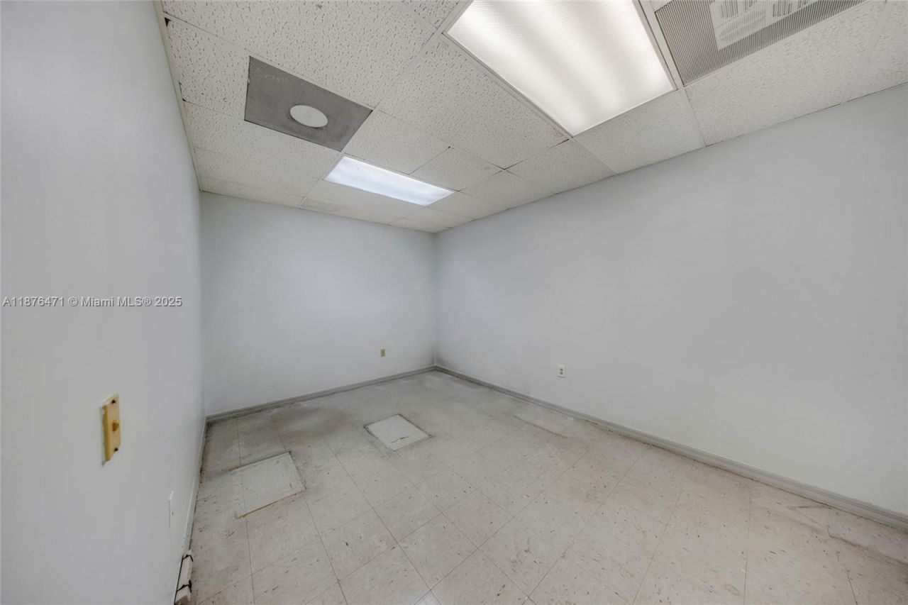 2901 NW 17th Ave, Miami, FL 33142 Photo