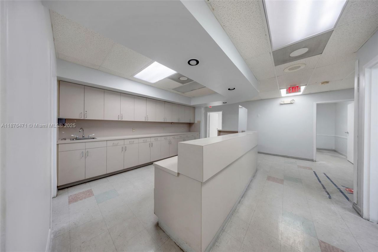 2901 NW 17th Ave, Miami, FL 33142 Photo