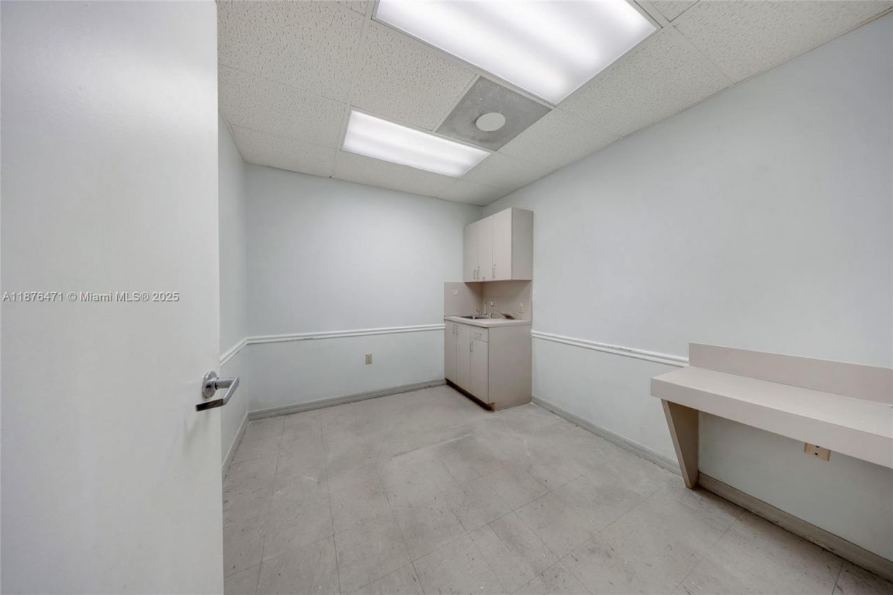 2901 NW 17th Ave, Miami, FL 33142 Photo