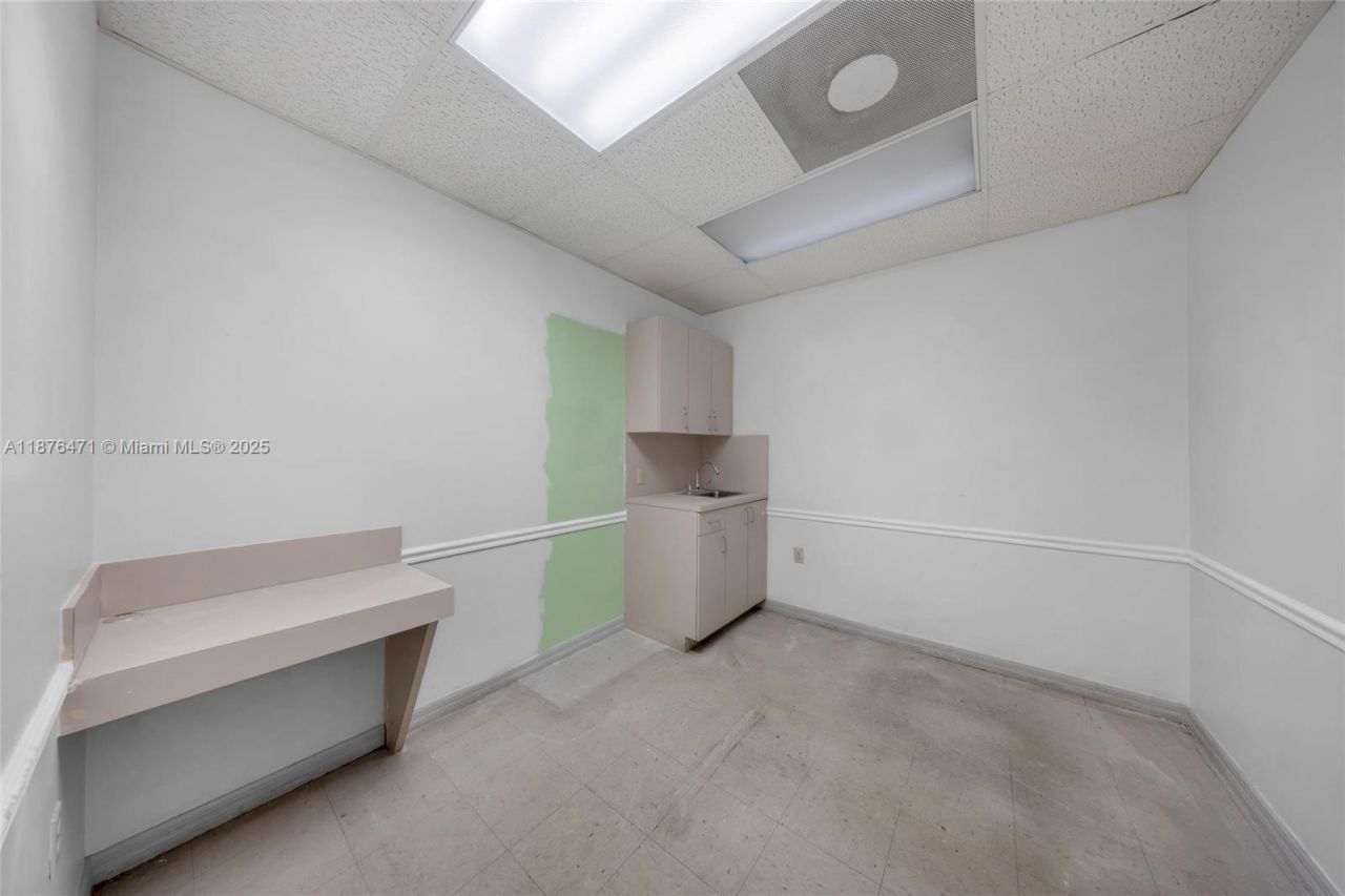 2901 NW 17th Ave, Miami, FL 33142 Photo