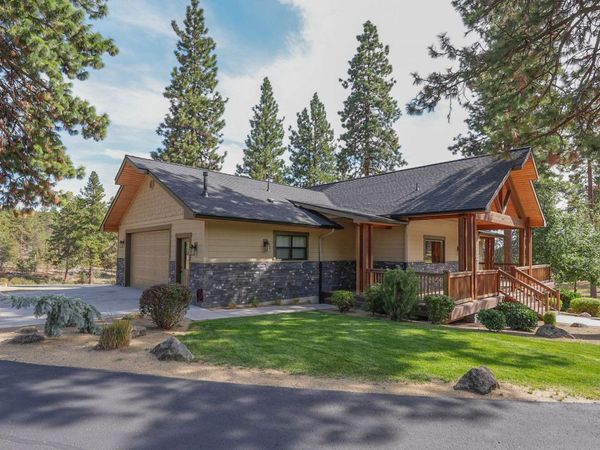 1073 Timber Ridge Loop, Klamath Falls, OR 97601