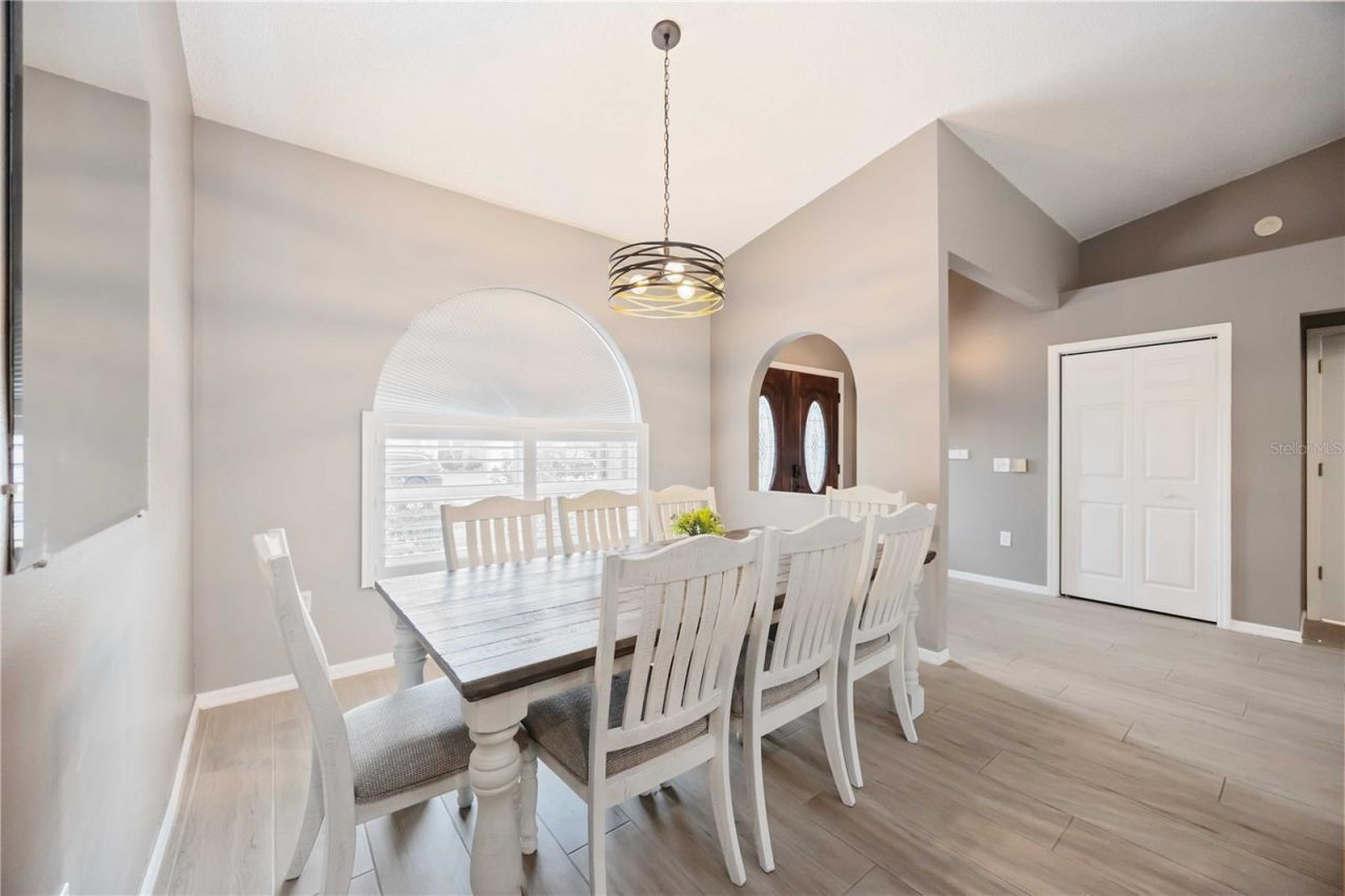 4518 Dover Street Circle E, Bradenton, FL 34203 Photo