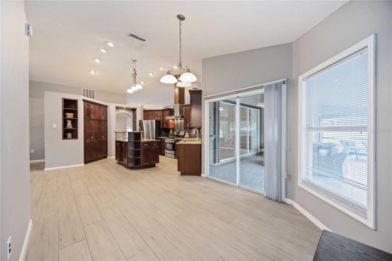 4518 Dover Street Circle E, Bradenton, FL 34203 Photo