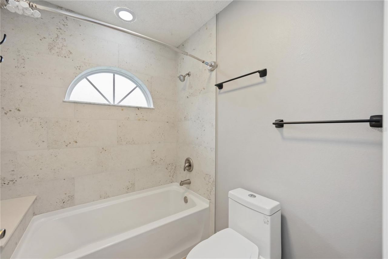 4518 Dover Street Circle E, Bradenton, FL 34203 Photo