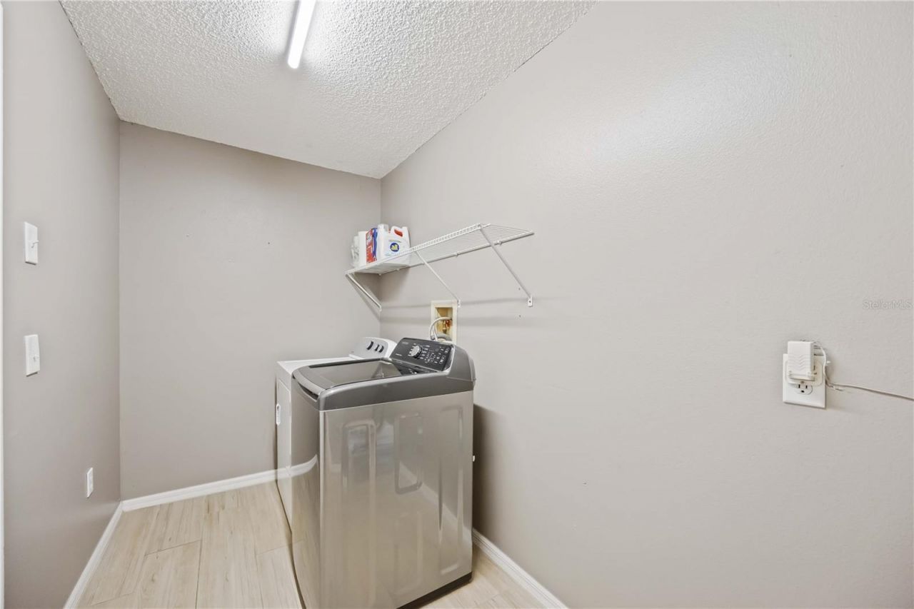 4518 Dover Street Circle E, Bradenton, FL 34203 Photo