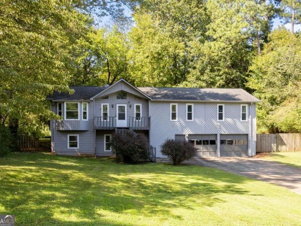 205 Deerchase Drive, Woodstock, GA 30188