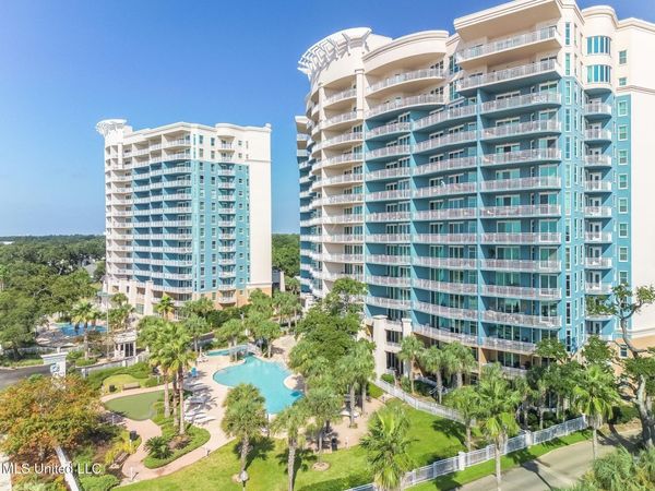 2230 Beach Drive, Gulfport, MS 39507