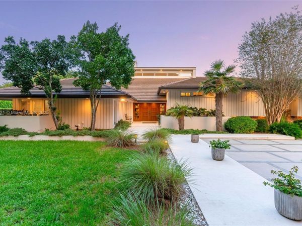 451 Ridge Rd, Coral Gables, FL 33143