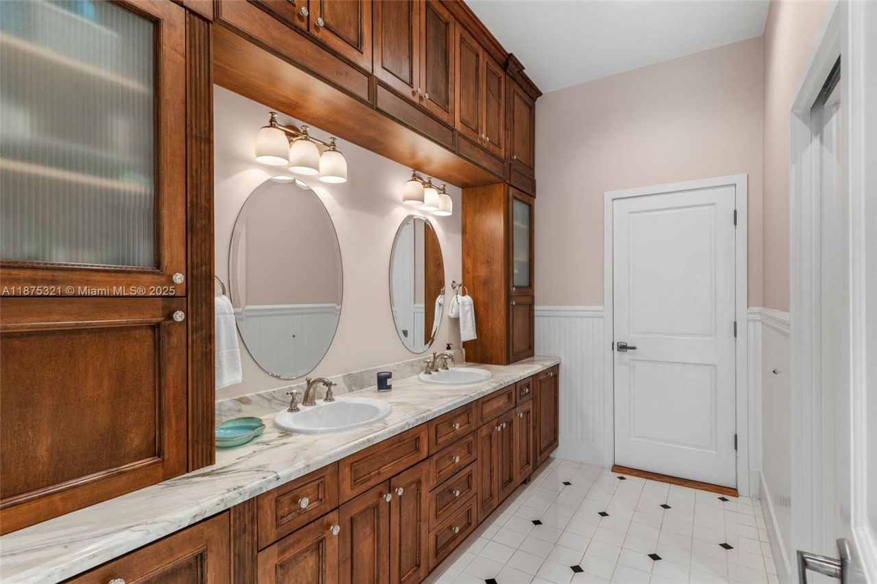 451 Ridge Rd, Coral Gables, FL 33143 Photo