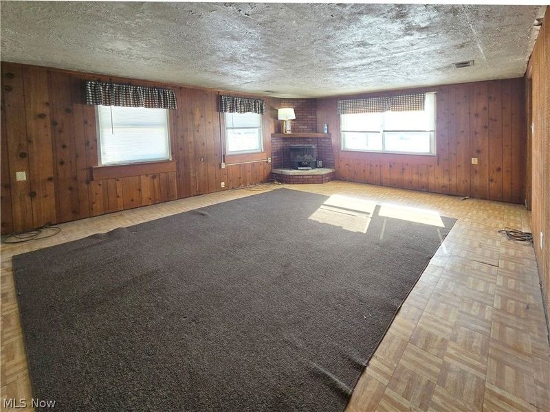 182 E Hamilton Street, Oberlin, OH 44074 Photo 3