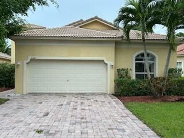 6211 Arlington Way, Fort Pierce, FL 34951