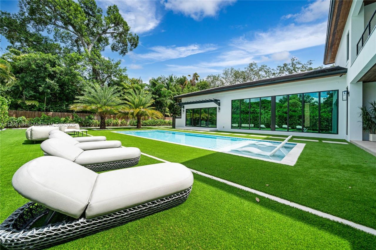 12820 SW 80th Ave, Pinecrest, FL 33156 Photo