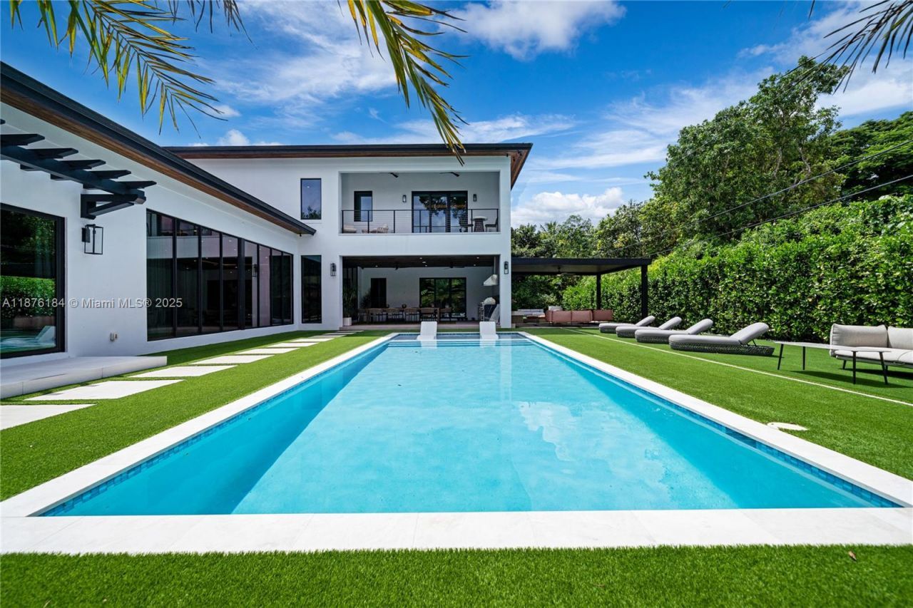 12820 SW 80th Ave, Pinecrest, FL 33156 Photo