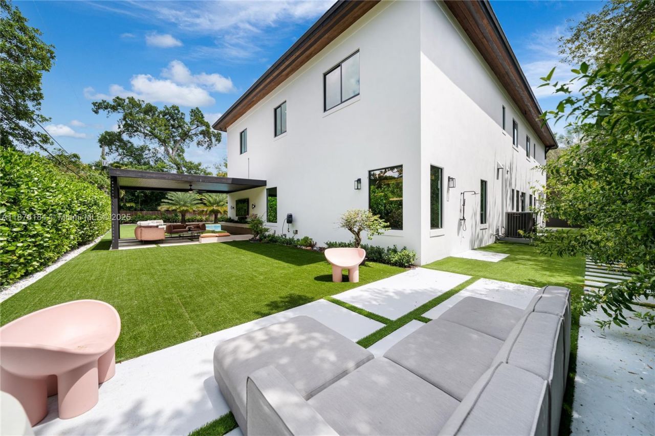 12820 SW 80th Ave, Pinecrest, FL 33156 Photo