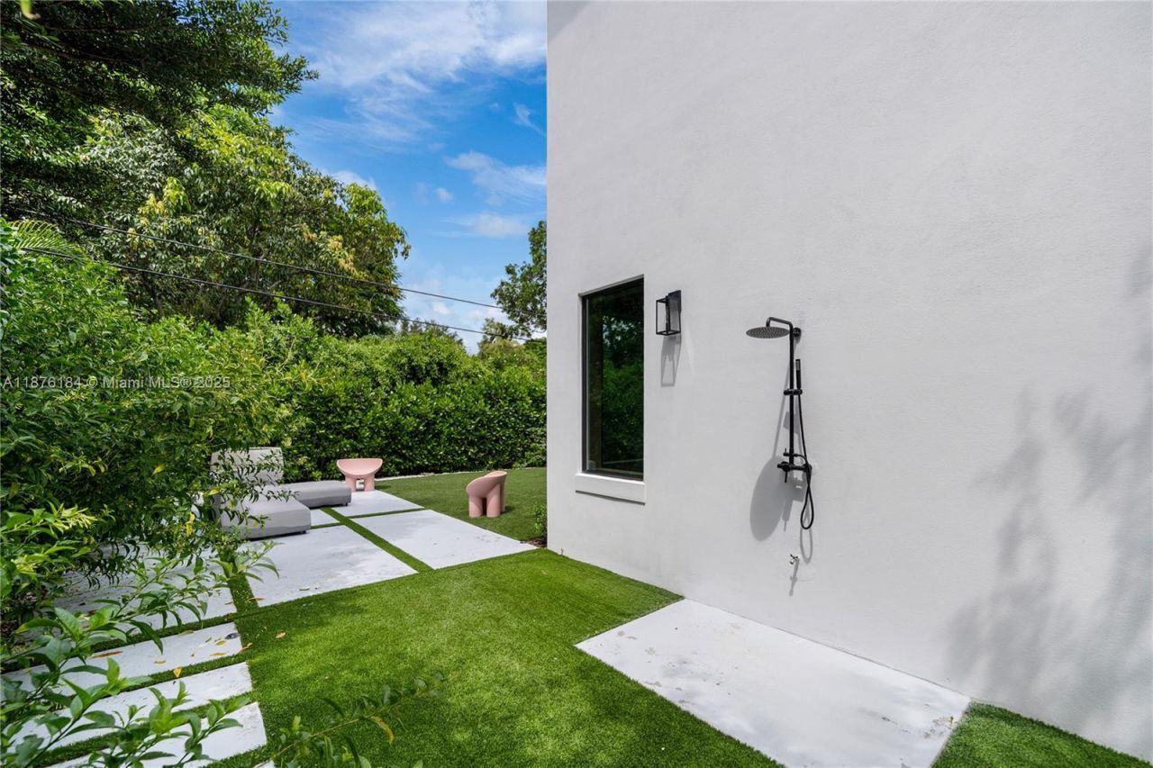 12820 SW 80th Ave, Pinecrest, FL 33156 Photo