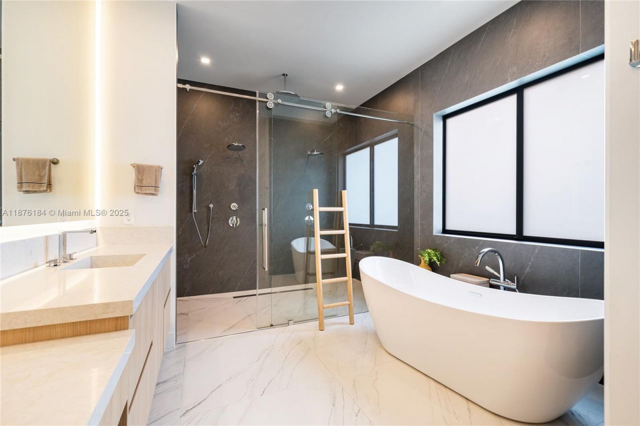 12820 SW 80th Ave, Pinecrest, FL 33156 Photo