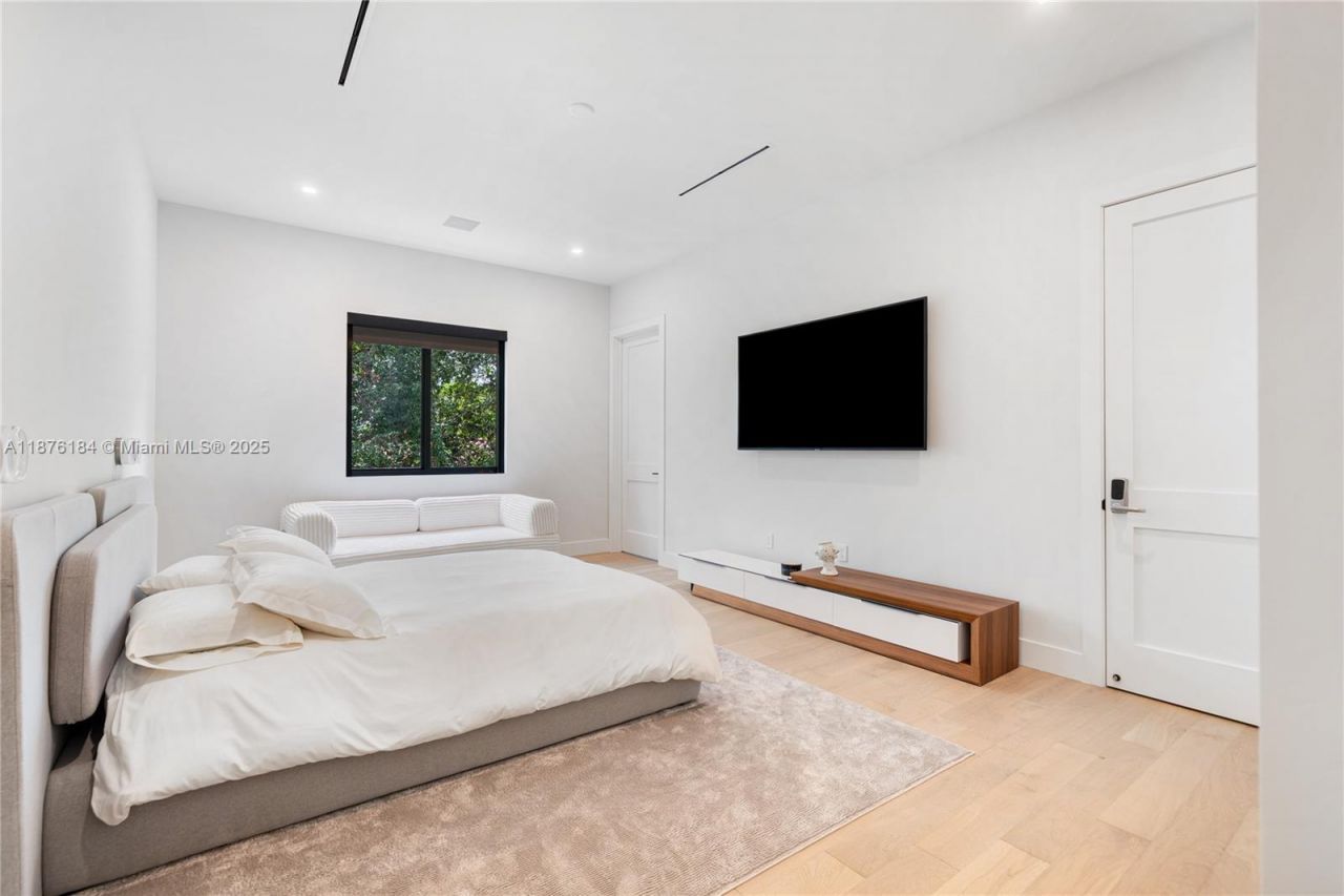 12820 SW 80th Ave, Pinecrest, FL 33156 Photo