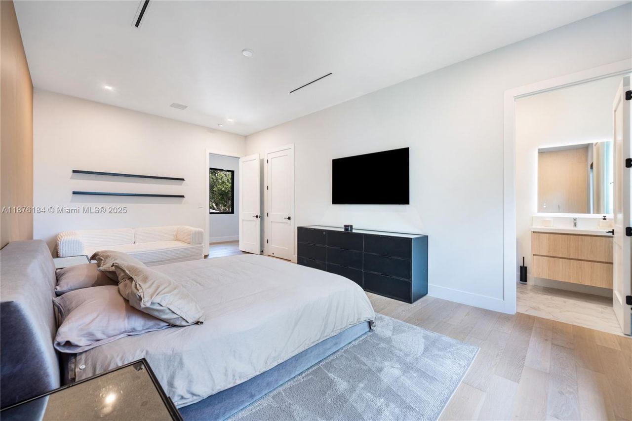 12820 SW 80th Ave, Pinecrest, FL 33156 Photo