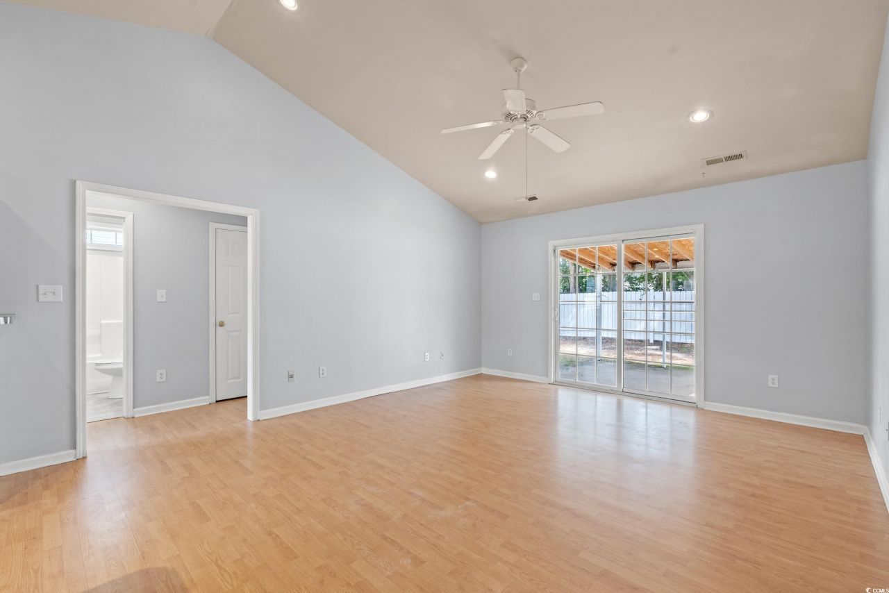 129 Ecum Secum Pl. Photo 6