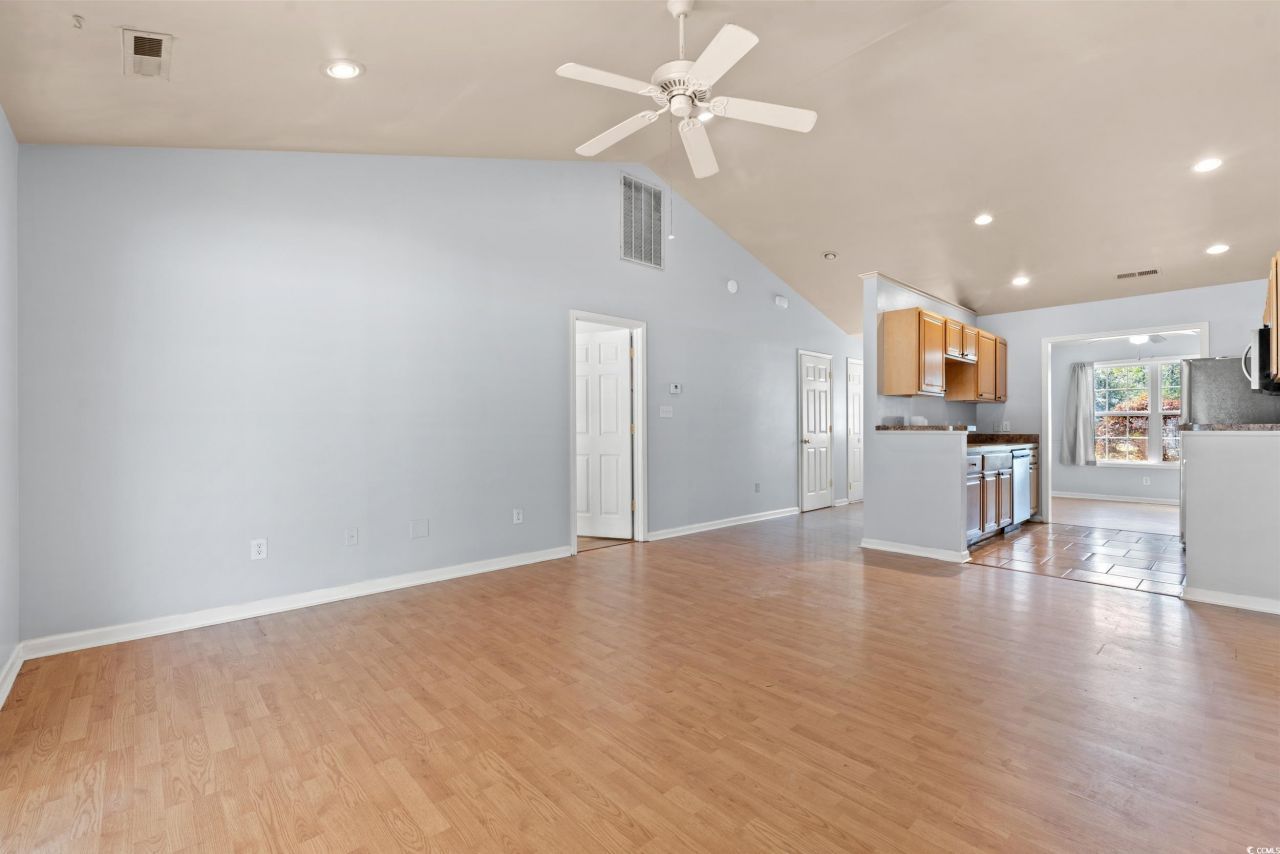 129 Ecum Secum Pl. Photo 8