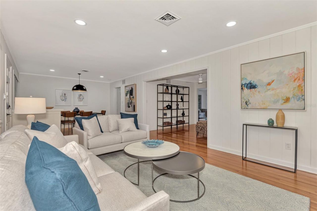 1726 Floyd Street, Sarasota, FL 34239 Photo