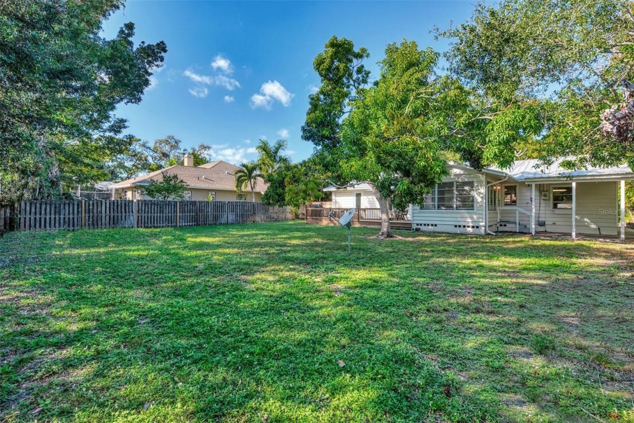 1726 Floyd Street, Sarasota, FL 34239 Photo