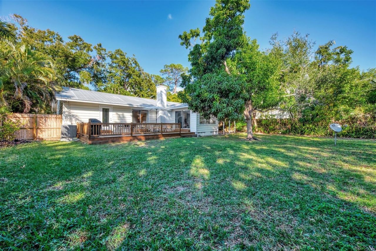 1726 Floyd Street, Sarasota, FL 34239 Photo