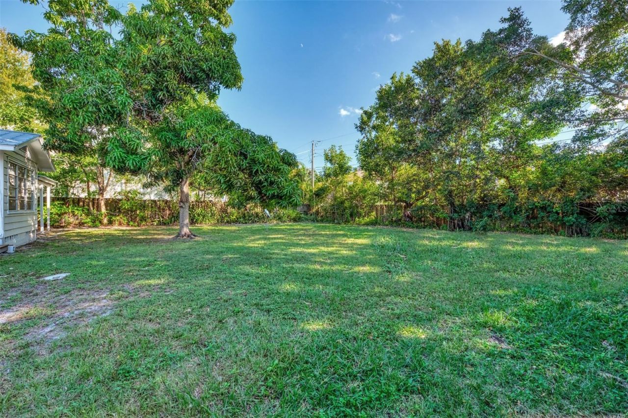 1726 Floyd Street, Sarasota, FL 34239 Photo