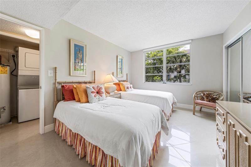 3960 Oaks Clubhouse Drive, Unit 312, Pompano Beach, FL 33069 Photo