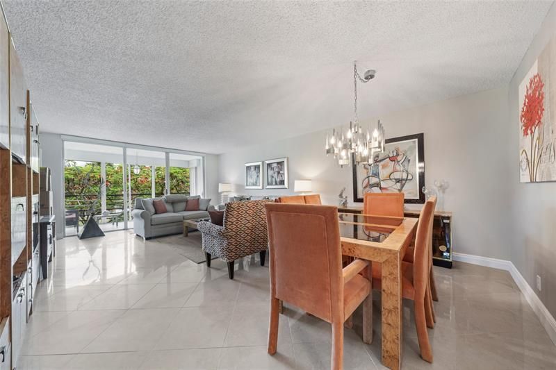 3960 Oaks Clubhouse Drive, Unit 312, Pompano Beach, FL 33069 Photo