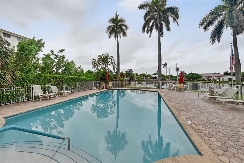 1881 Middle River Dr, Unit 301, Fort Lauderdale, FL 33305 Photo