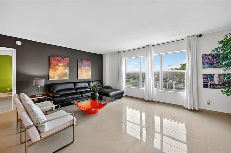 1881 Middle River Dr, Unit 301, Fort Lauderdale, FL 33305 Photo