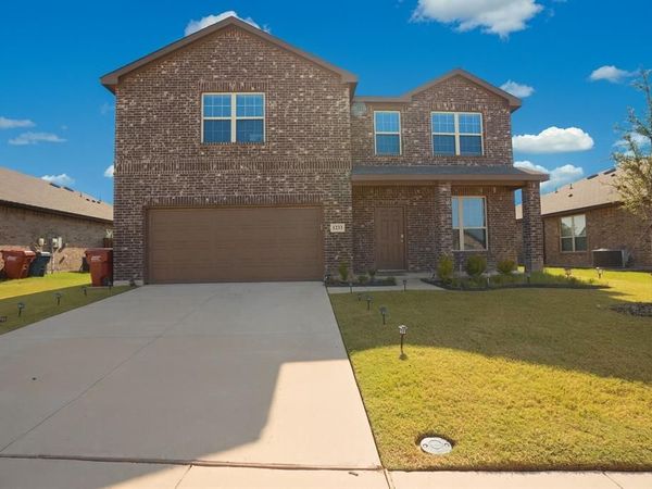 1233 Benwick Drive, Van Alstyne, TX 75495