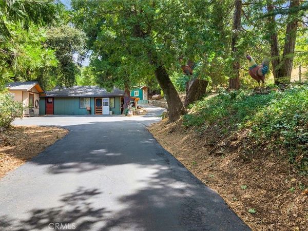 39065 Oak Glen Road, Oak Glen, CA 92399