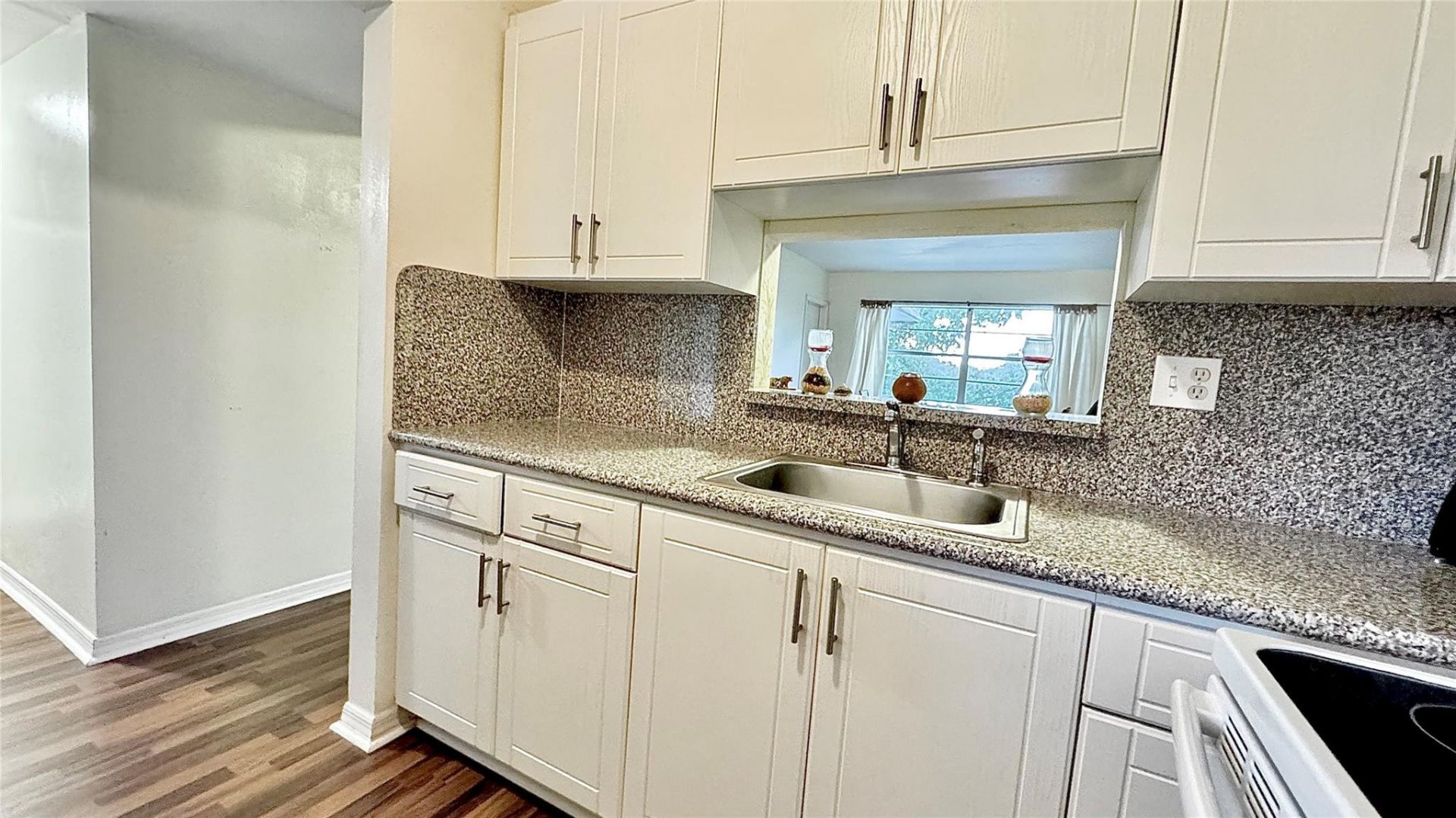 5103 NW 35th Street, Unit 606, Lauderdale Lakes, FL 33319 Photo