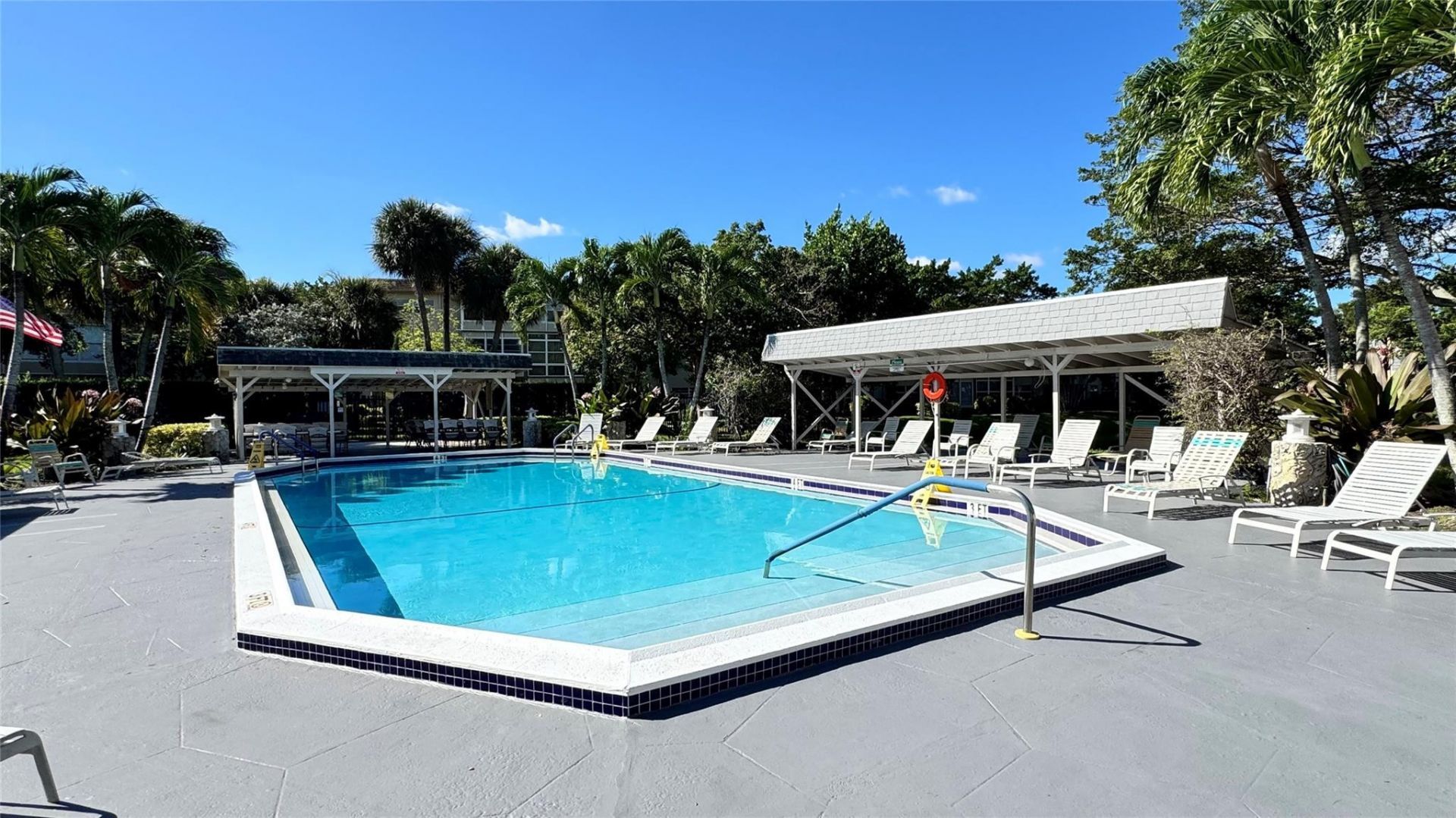 5103 NW 35th Street, Unit 606, Lauderdale Lakes, FL 33319 Photo