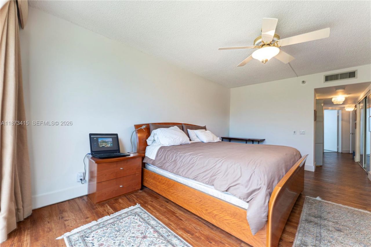 3640 Yacht Club Dr, Unit 305, Aventura, FL 33180 Photo