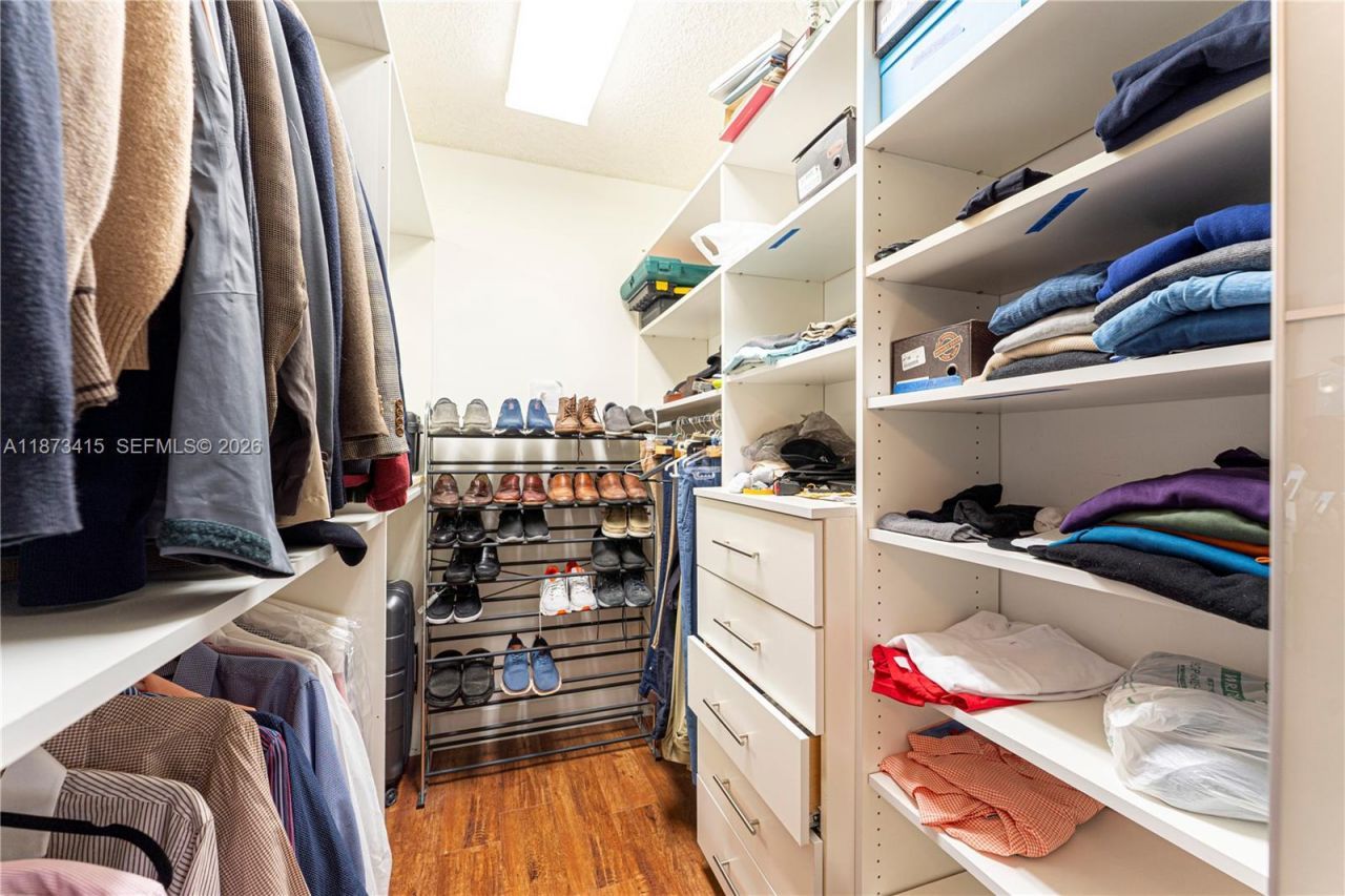 3640 Yacht Club Dr, Unit 305, Aventura, FL 33180 Photo