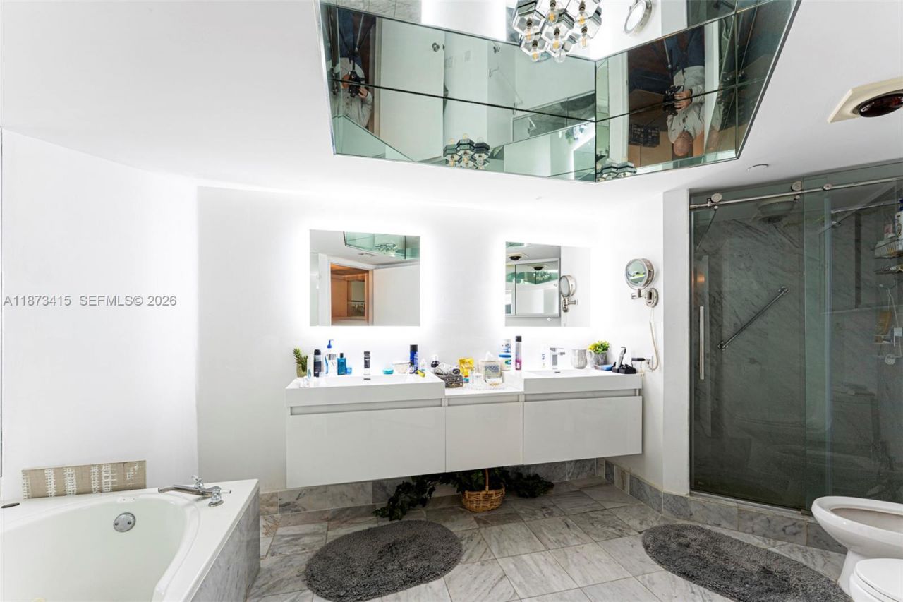 3640 Yacht Club Dr, Unit 305, Aventura, FL 33180 Photo