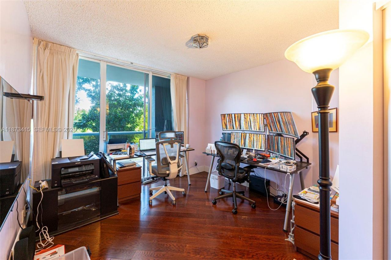 3640 Yacht Club Dr, Unit 305, Aventura, FL 33180 Photo