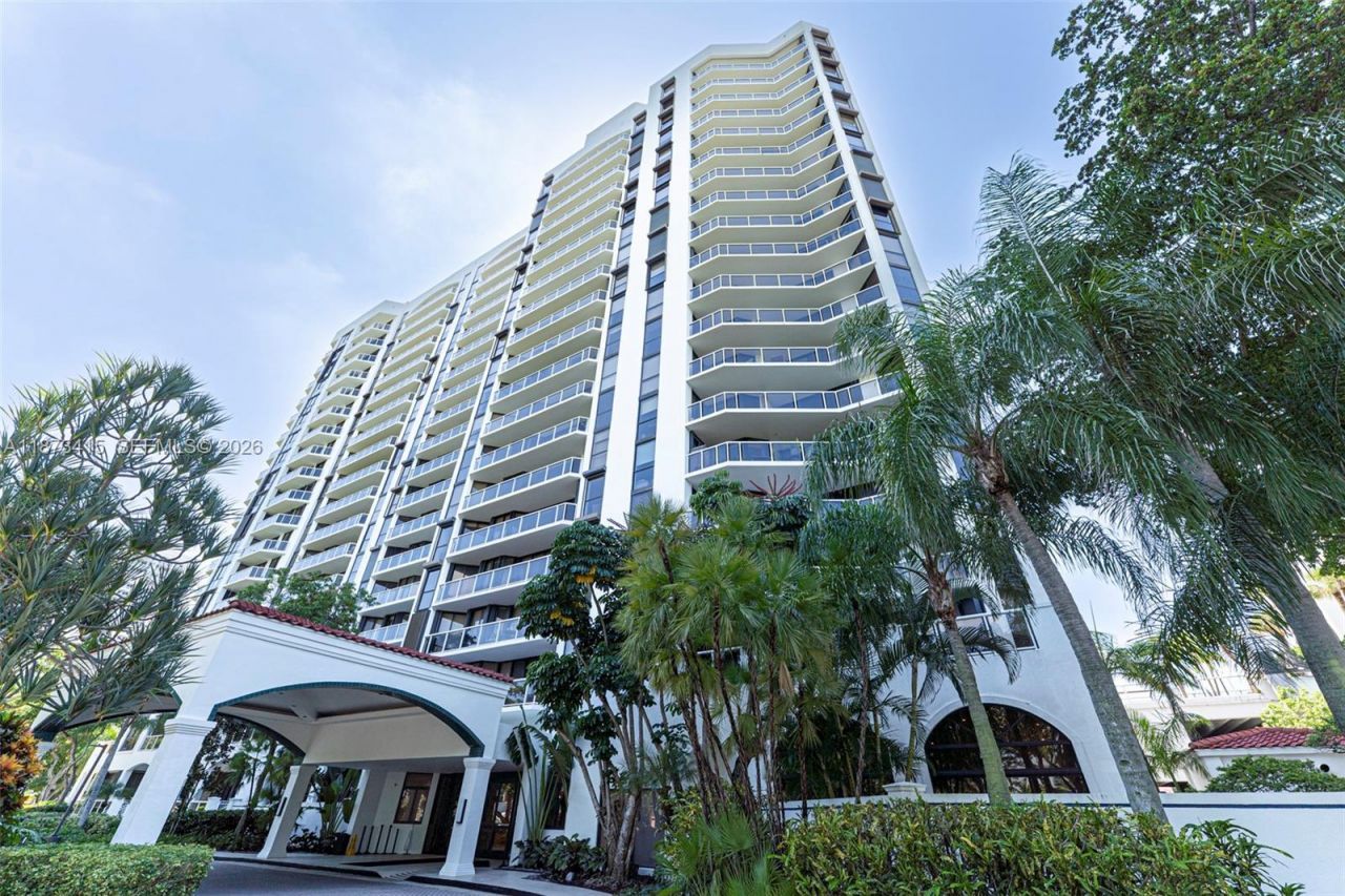 3640 Yacht Club Dr, Unit 305, Aventura, FL 33180 Photo