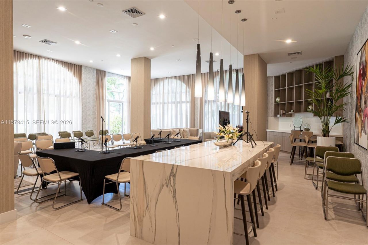 3640 Yacht Club Dr, Unit 305, Aventura, FL 33180 Photo