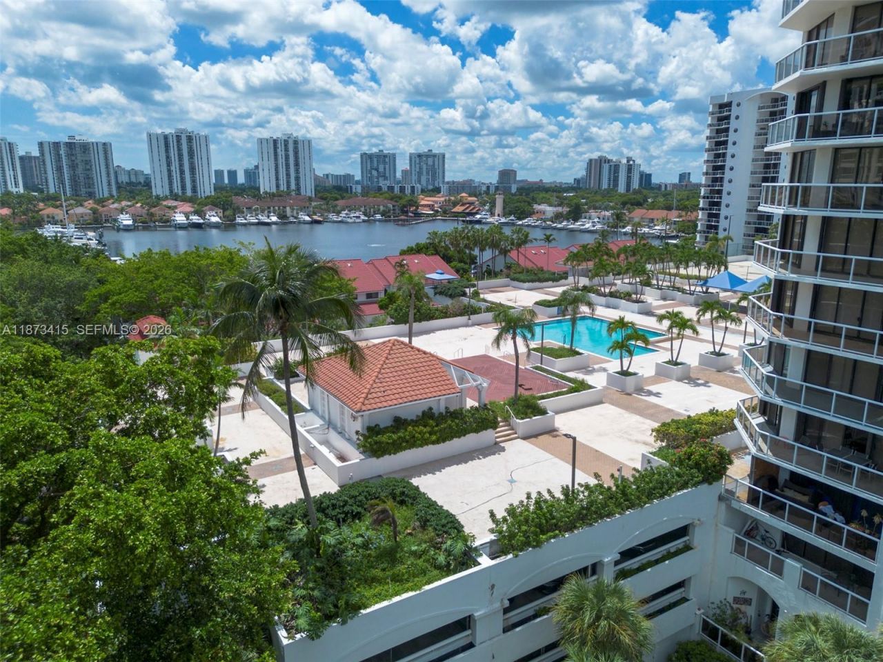 3640 Yacht Club Dr, Unit 305, Aventura, FL 33180 Photo