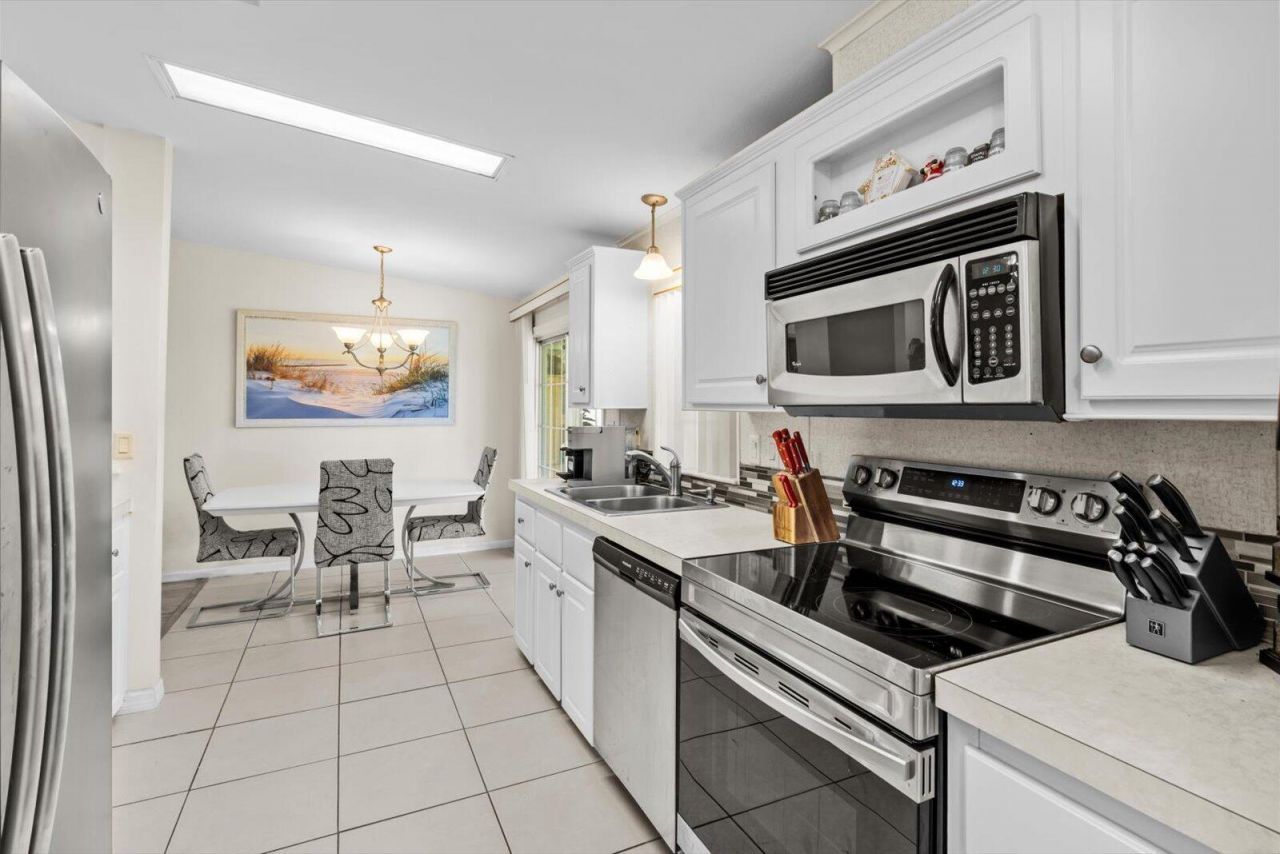 3304 Red Tailed Hawk Drive, Port Saint Lucie, FL 34952 Photo