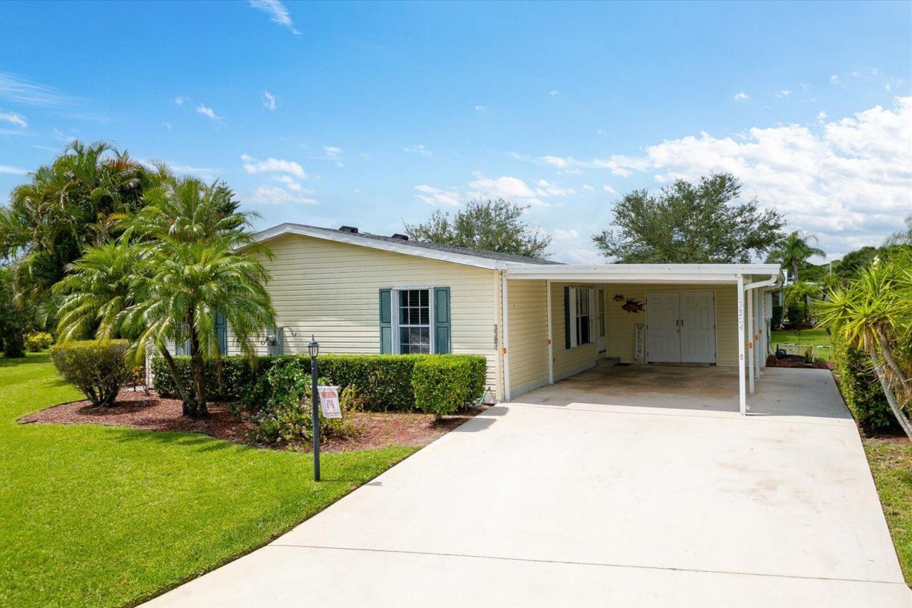 3304 Red Tailed Hawk Drive, Port Saint Lucie, FL 34952 Photo