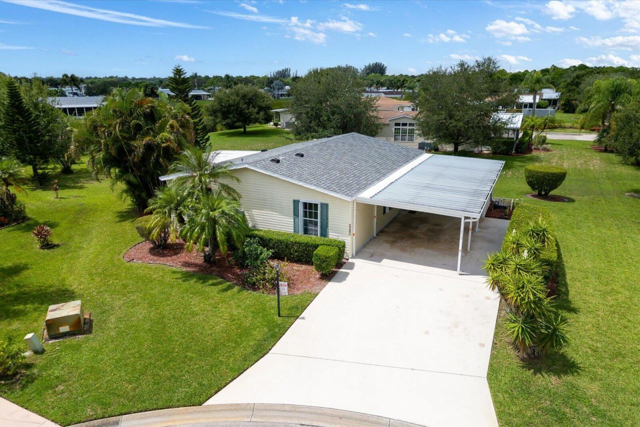3304 Red Tailed Hawk Drive, Port Saint Lucie, FL 34952 Photo