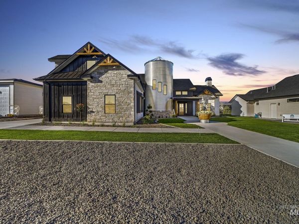 1580 Clear Creek Loop, Twin Falls, ID 83301