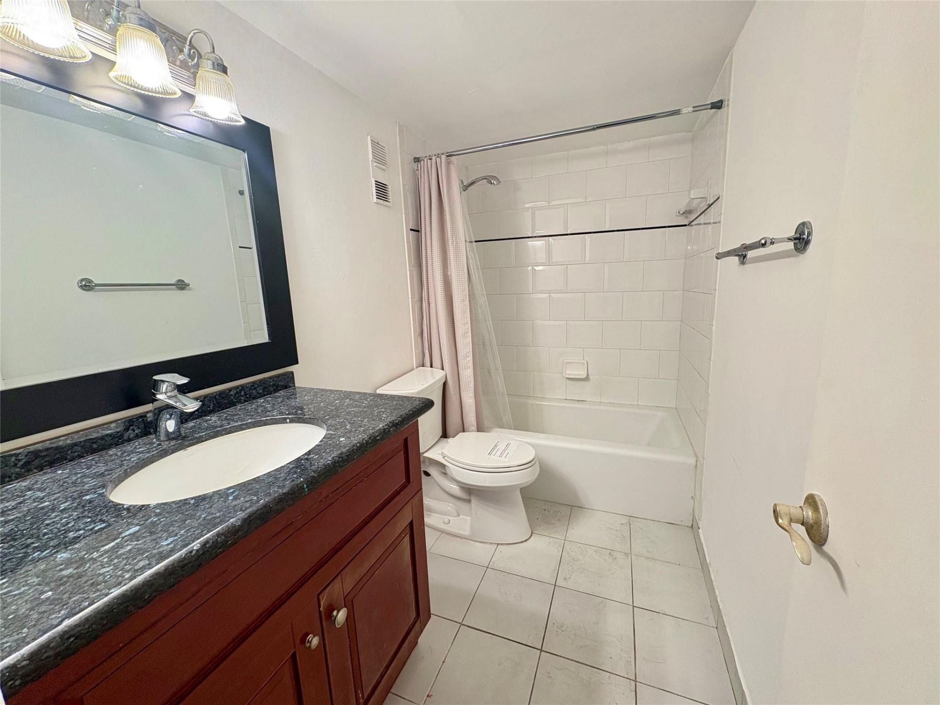 3905 N Nob Hill Road, Unit 201, Sunrise, FL 33351 Photo